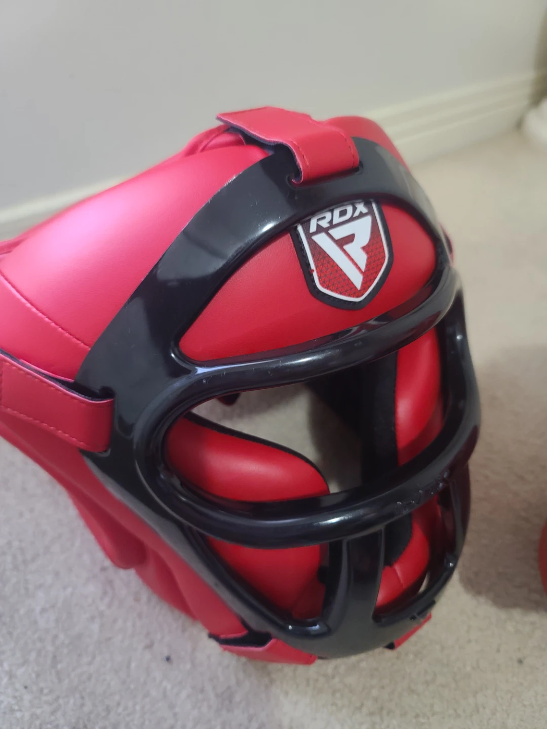 RDX & UFC Boxing Headgear and Gloves - photo 4