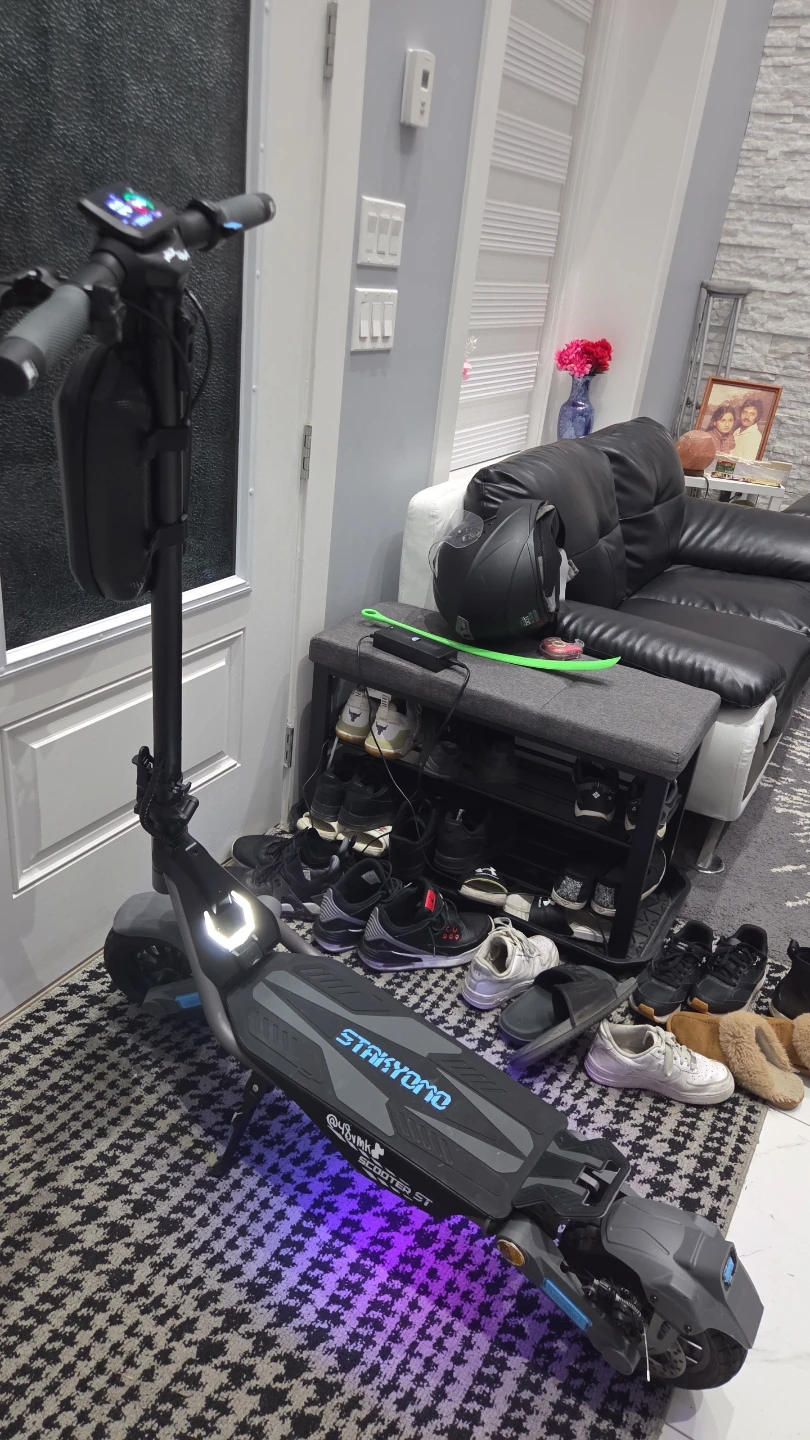 STOLEN E-scooter, DONT BUY IF YOU SEE