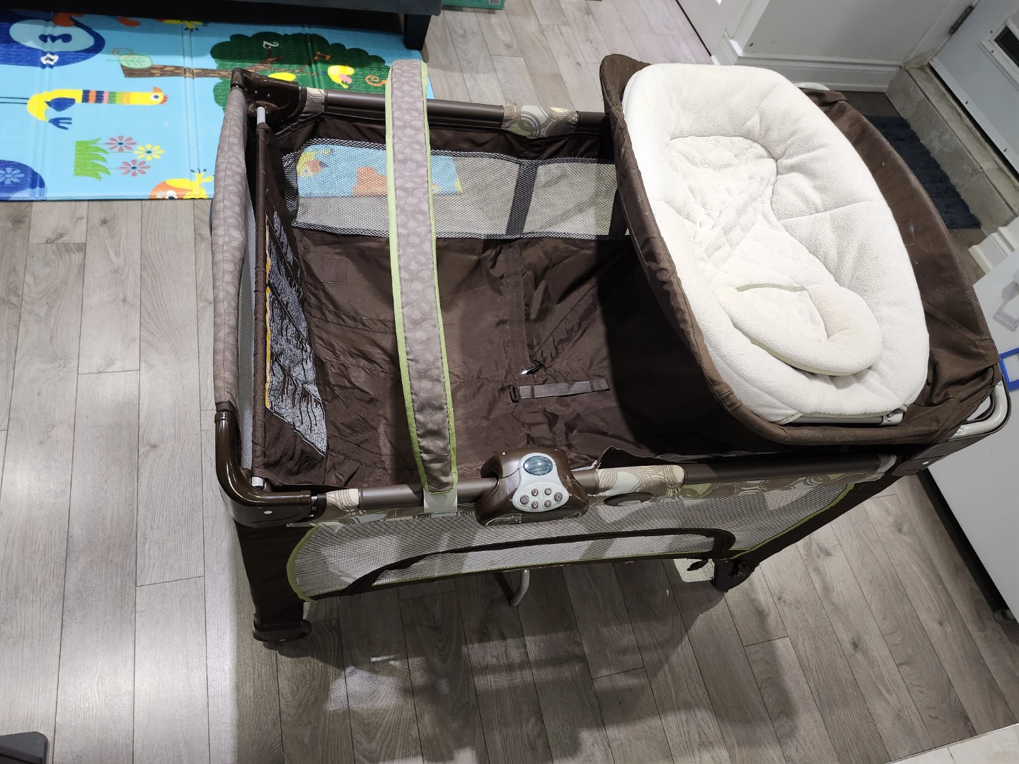 graco travelling bassinet