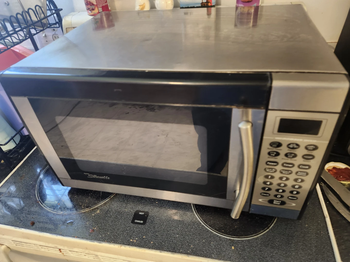 Silhouette Microwave Oven