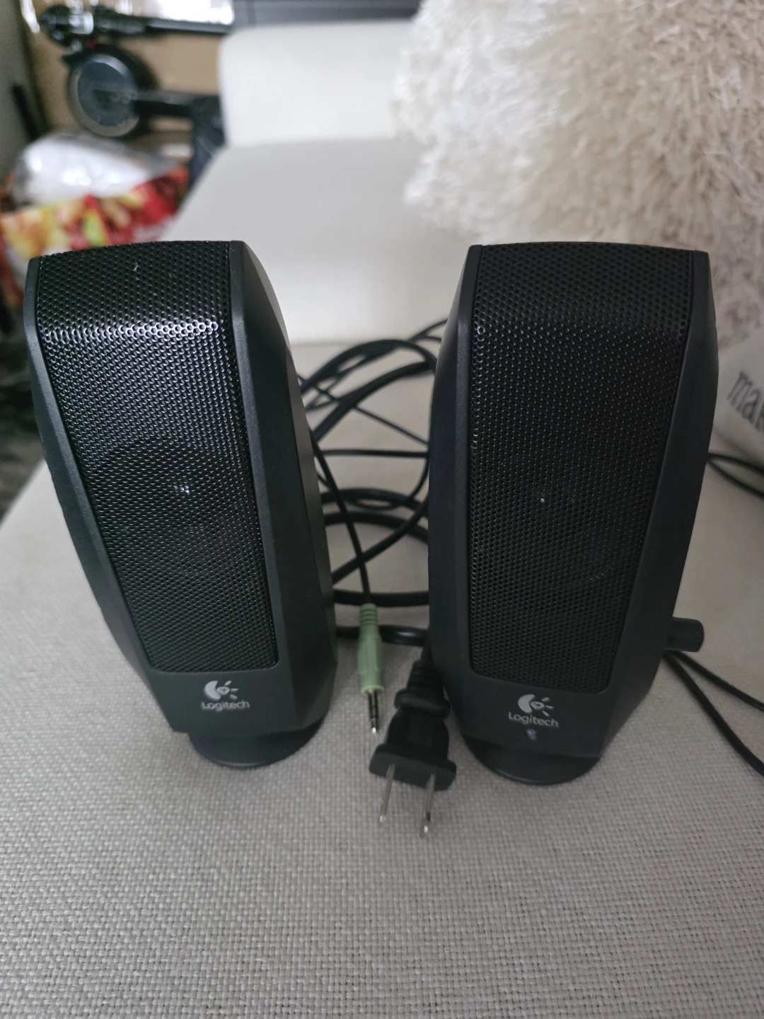 Logitech S-120 Black 2.0 Computer Speakers