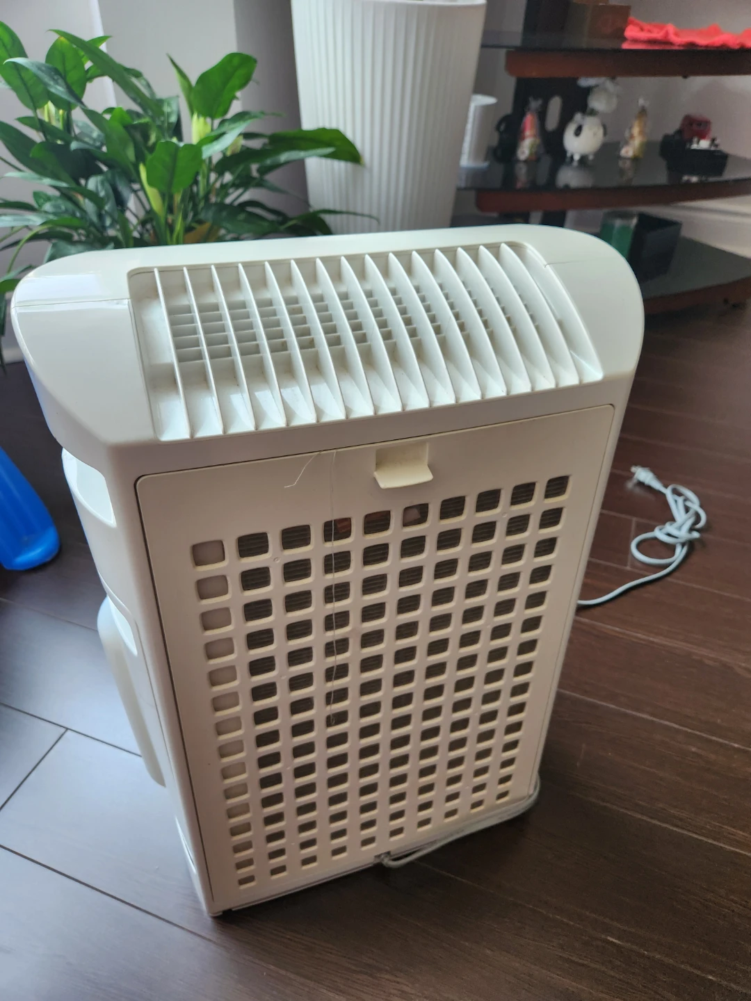 Sharp Plasmacluster Air Purifier - photo 3