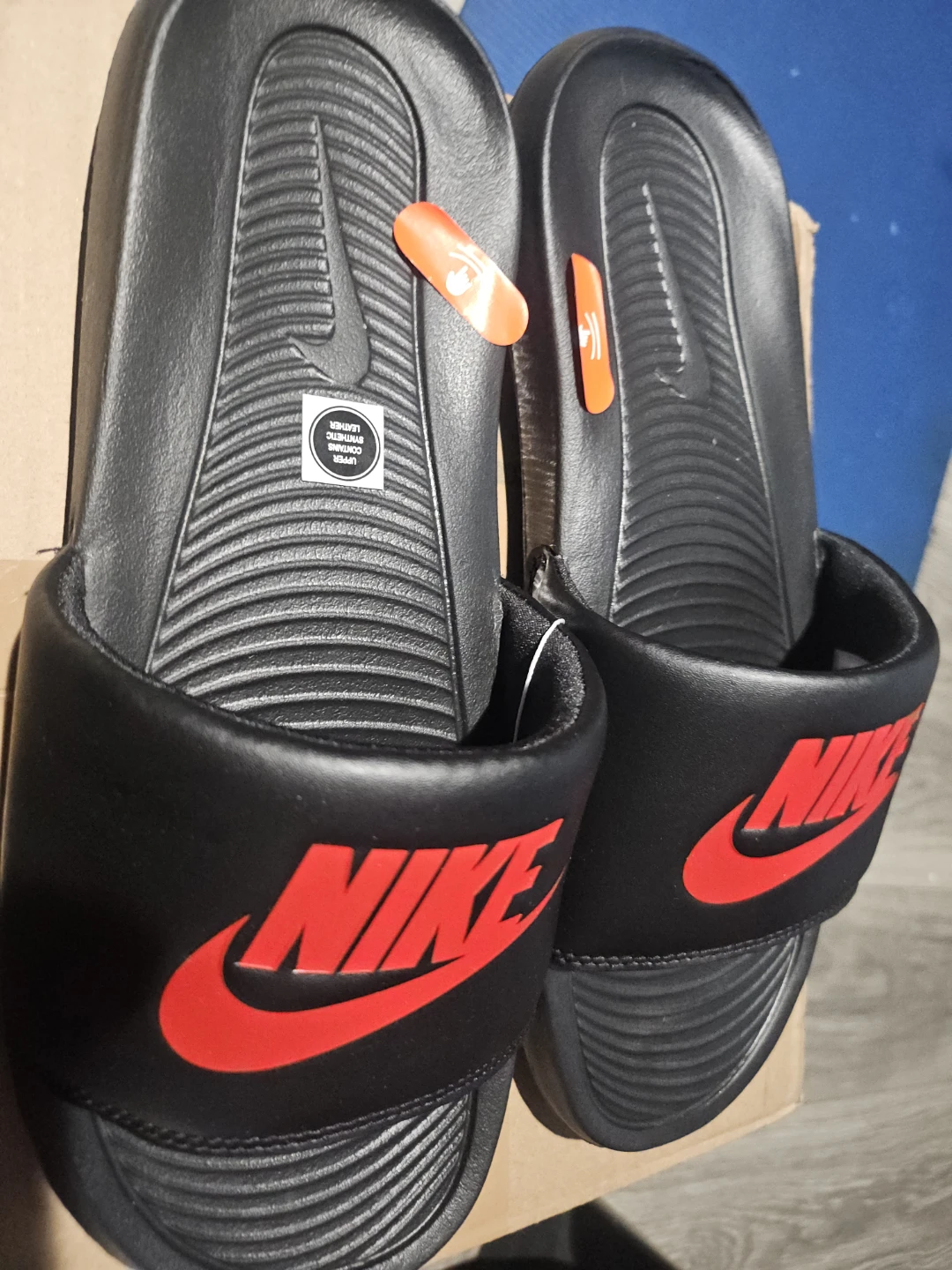 Nike Victori One Slide - Black/University Red - Size 10