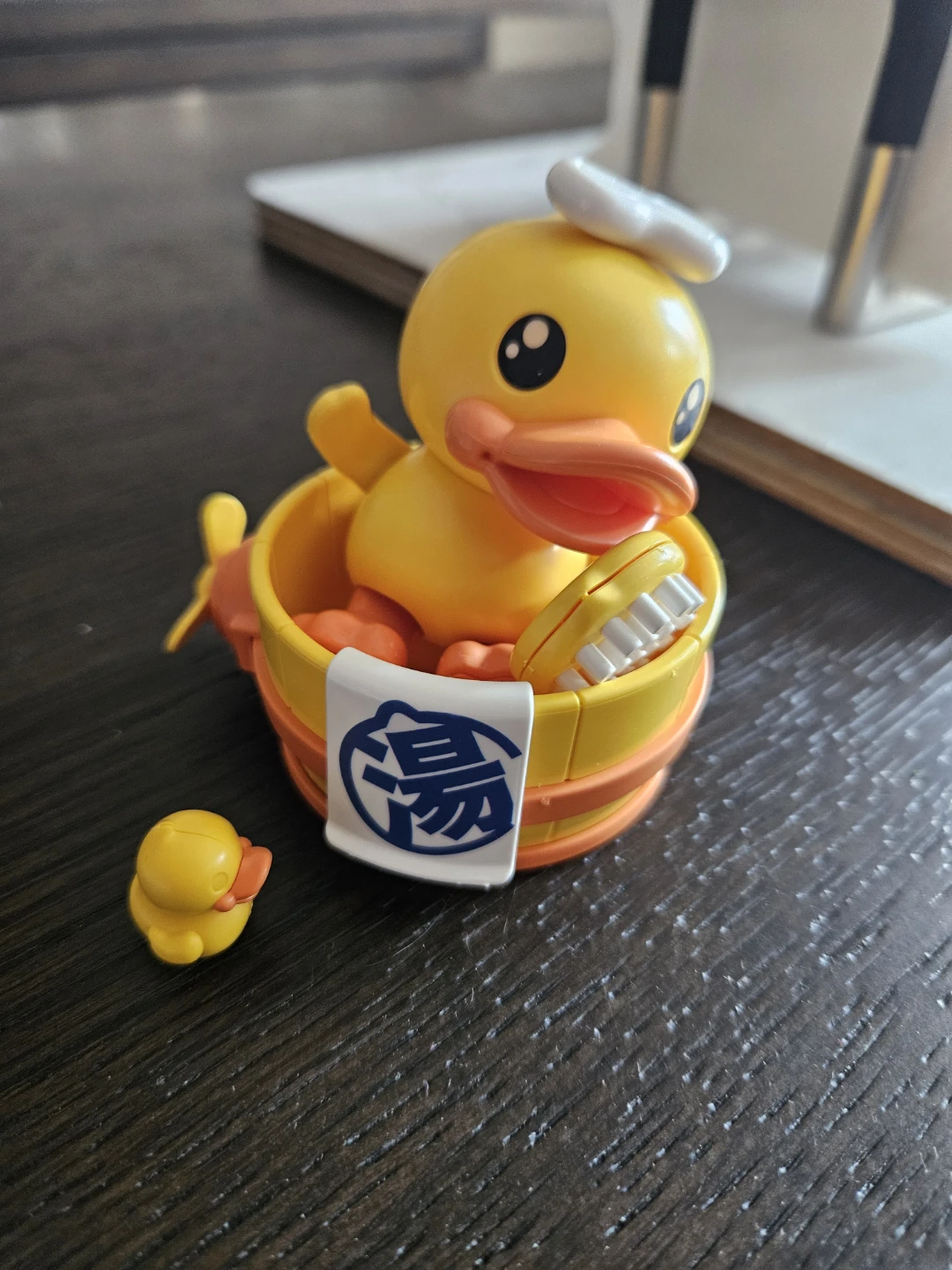 B.duck model built for $10