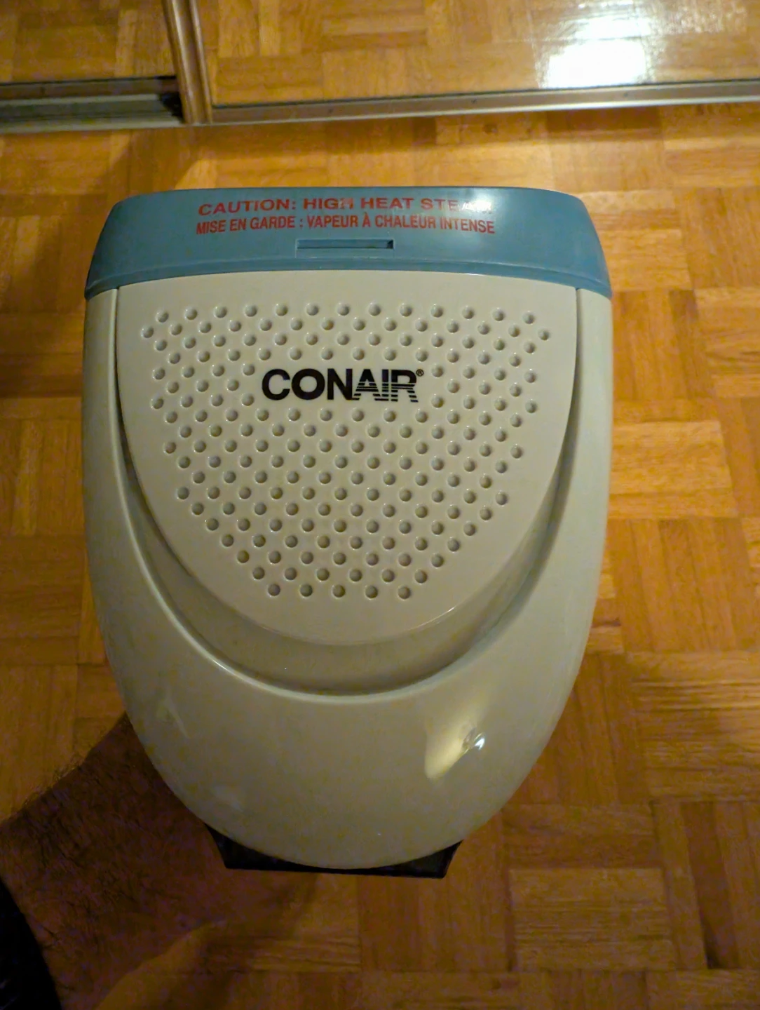 Conair GS23XRS Handheld Fabric Steamer - photo 2