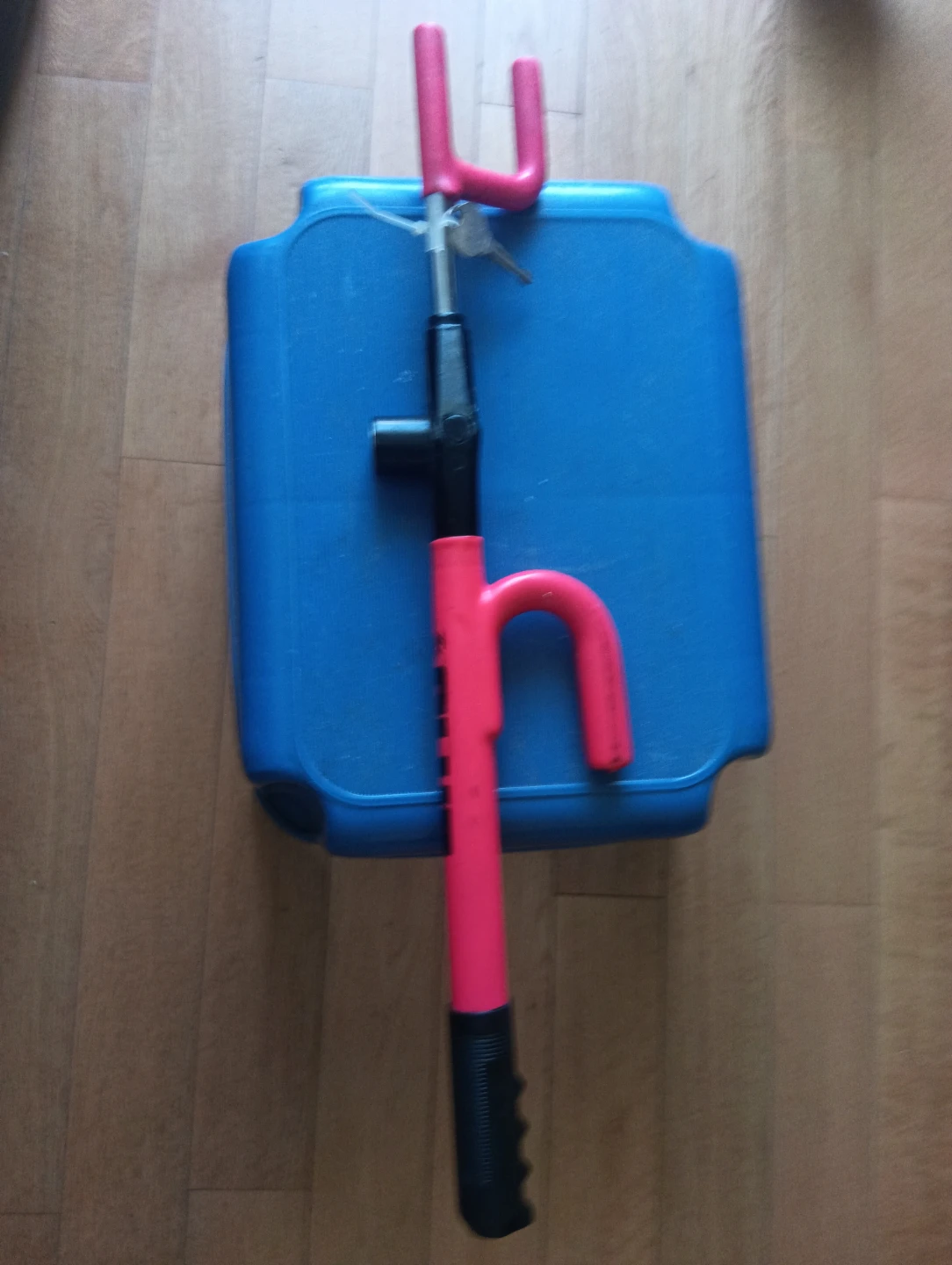 CLUB Anti-theft Car Steering wheel Lock. - photo 2