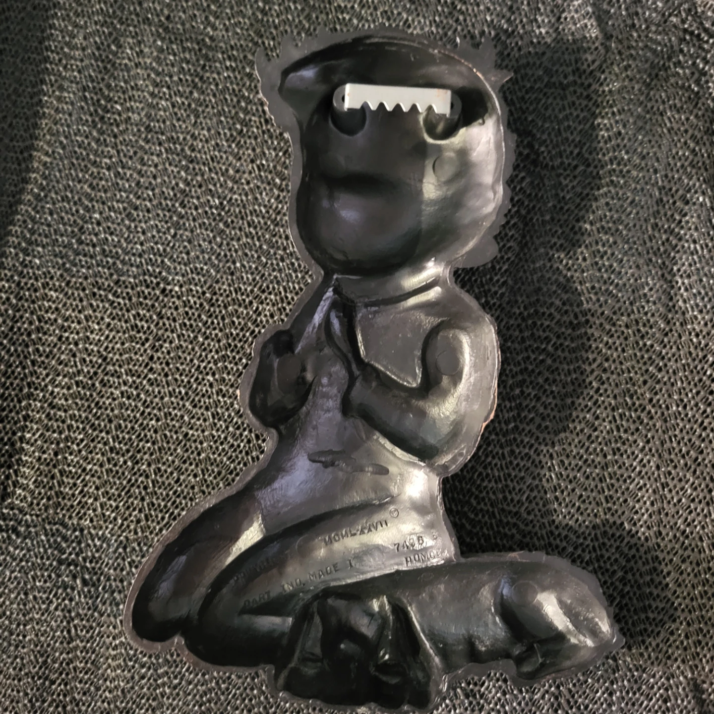 Vintage MCMXXVII Praying Child with Dog Wall Plaque - photo 2