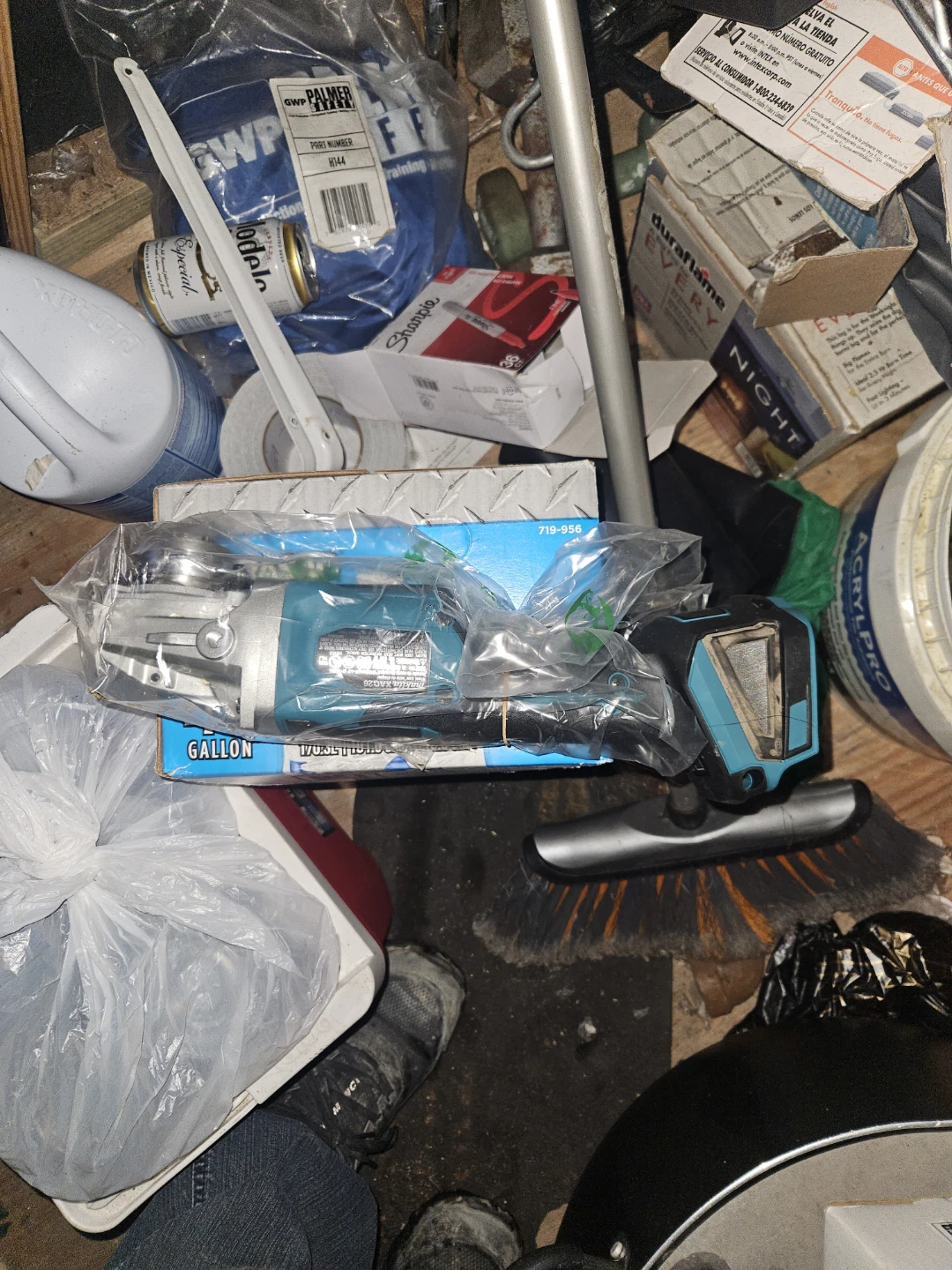 Makita Angle Grinder X Lock
