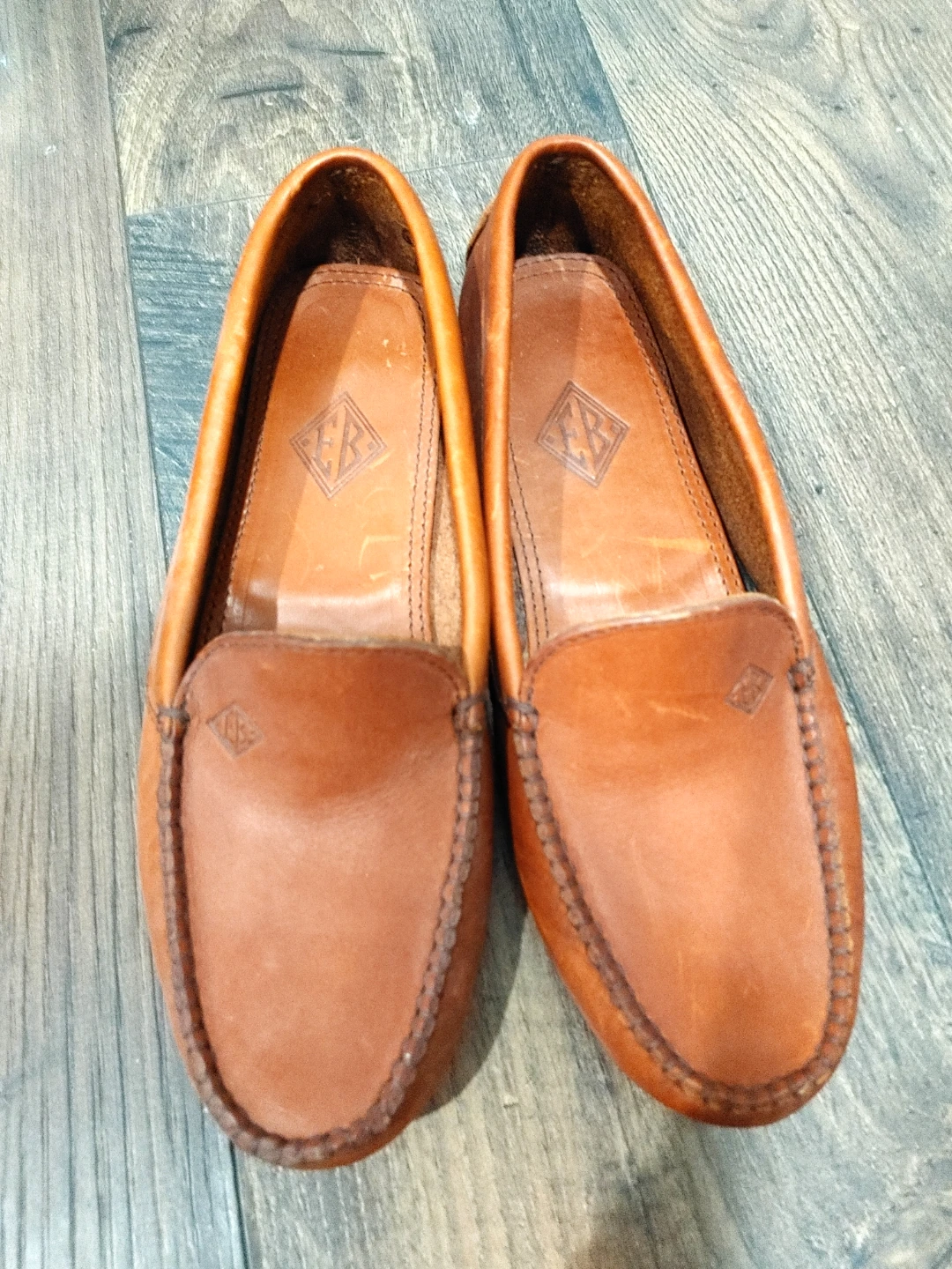 WOMANS SIZE 8.5 EDDIE BAUER BROWN LEATHER LOAFERS VERY GOOD - photo 2
