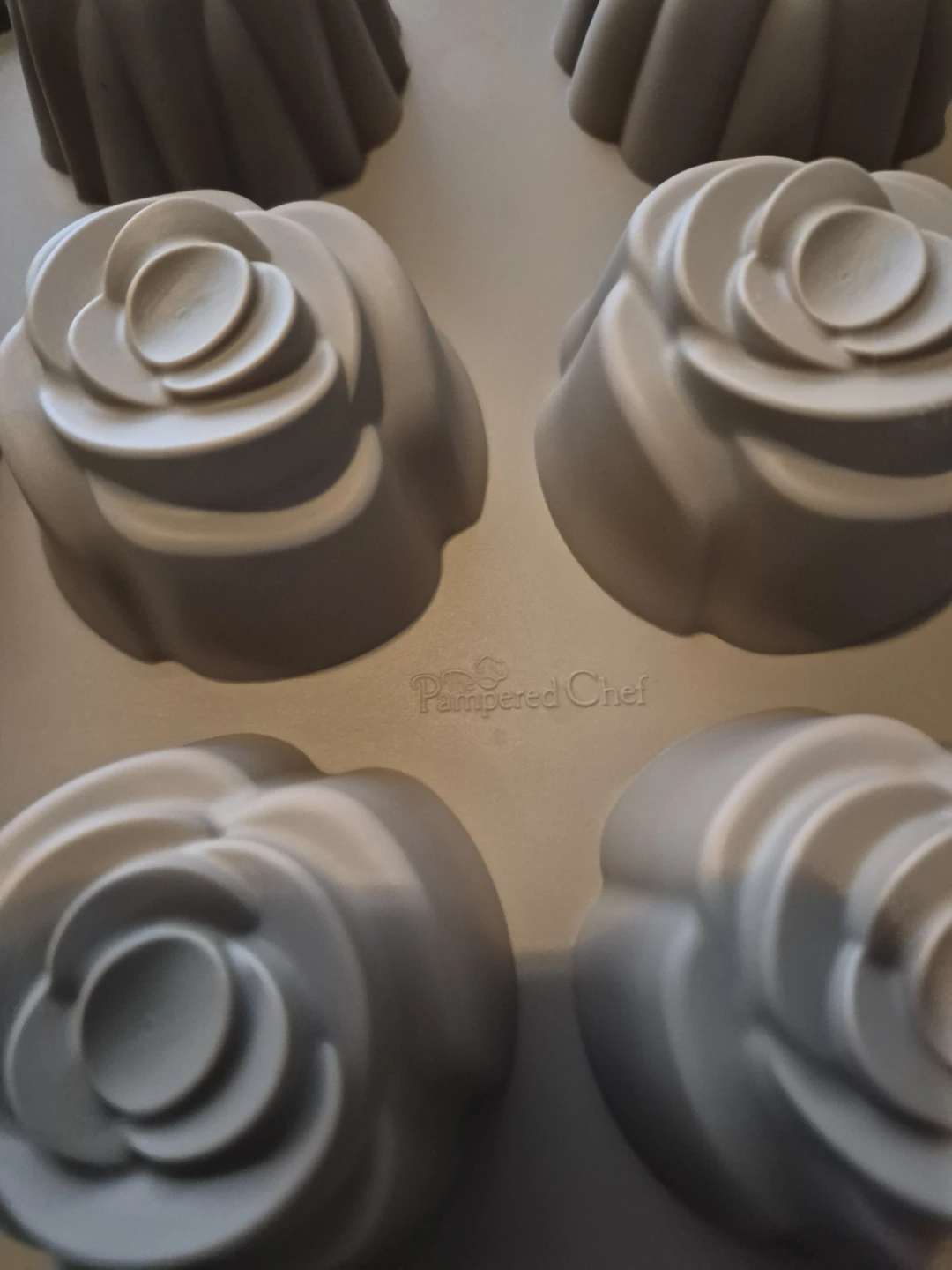 Pampered Chef Silicone Molds - Flower and Rose Shapes - photo 3