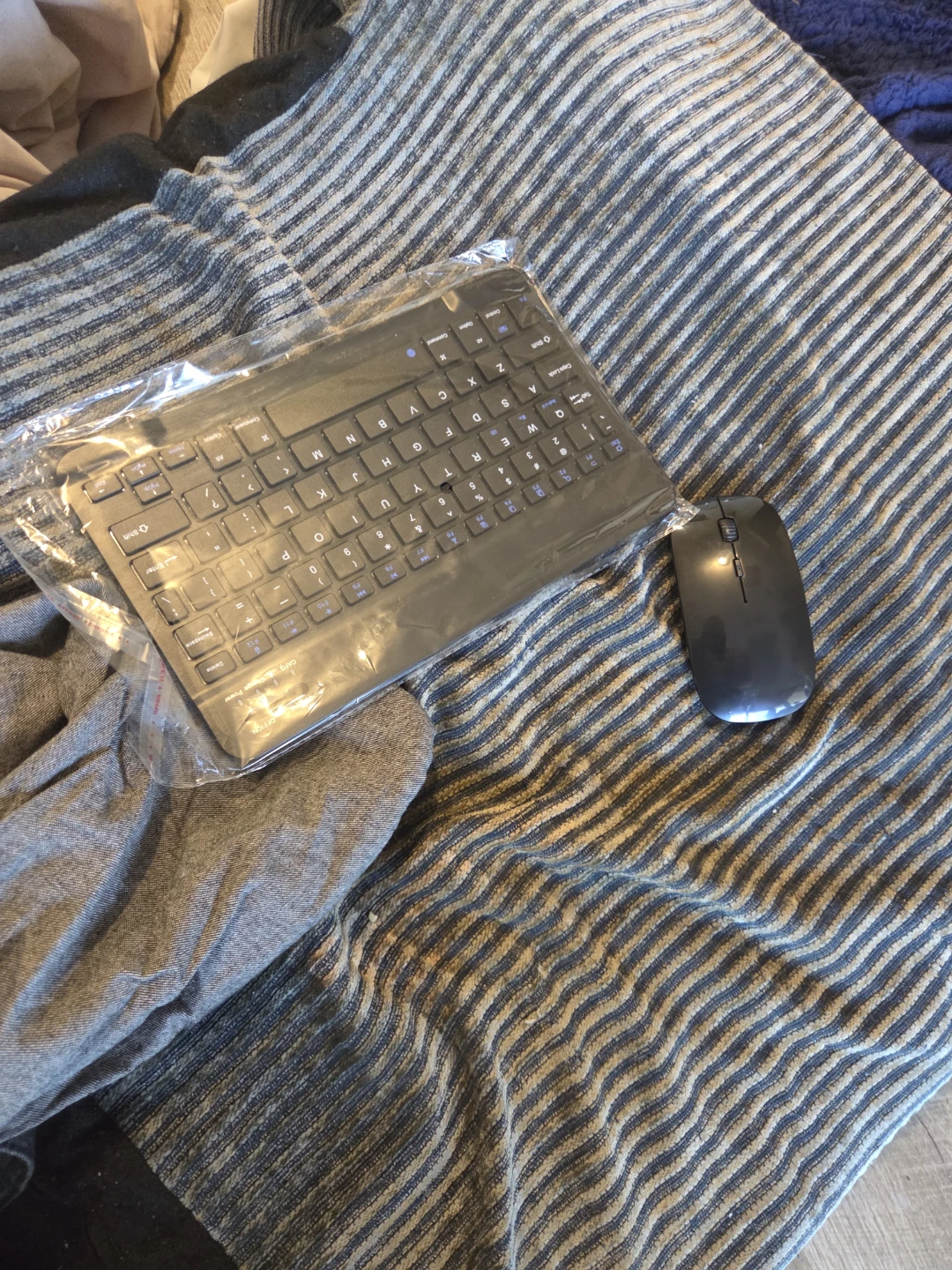 DEZLTID Tablet M258-EEA with Case, Keyboard & Mouse - photo 3