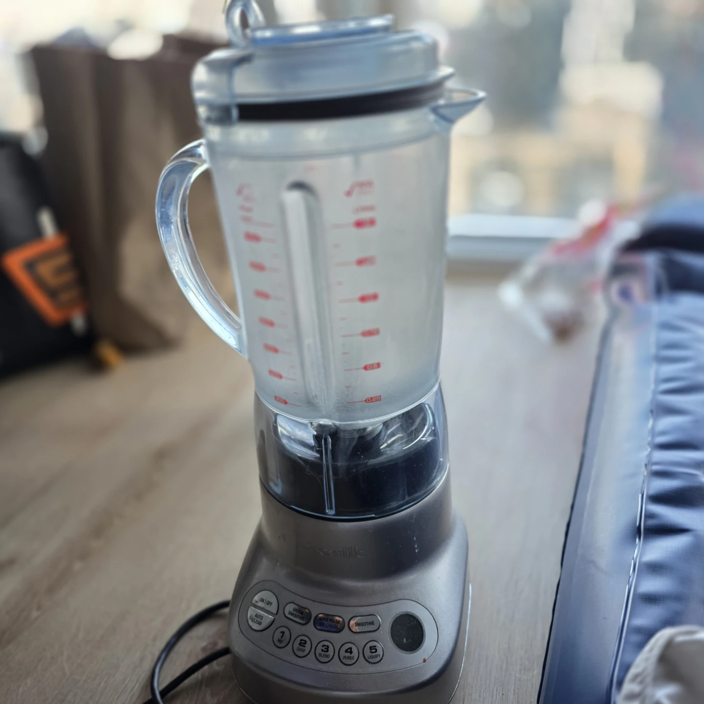 Moving out_Breville Blender