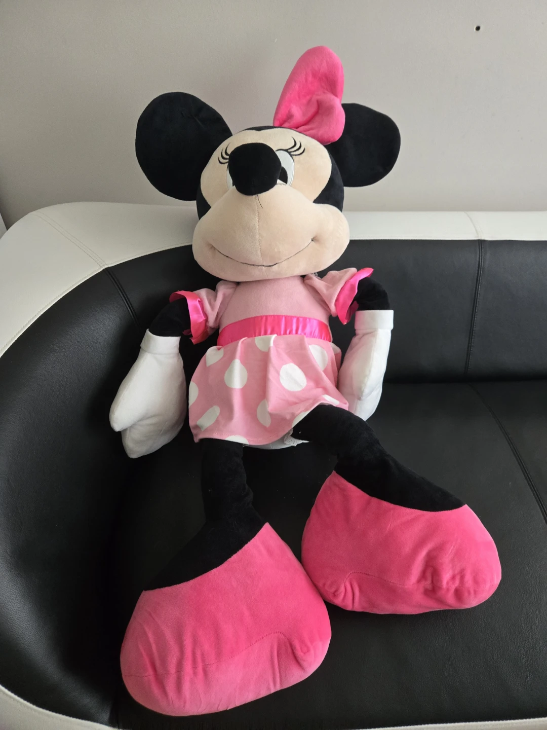 Large Minnie Mouse Plush Toy