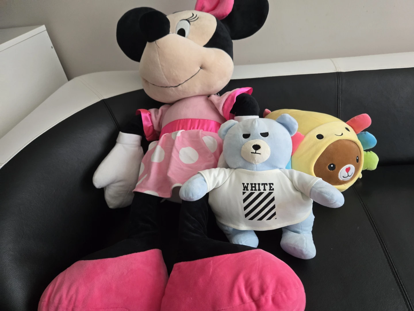 Large Minnie Mouse Plush Toy - photo 3