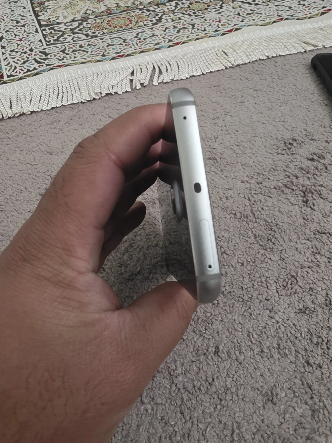 Samsung Galaxy S6 Edge - photo 4