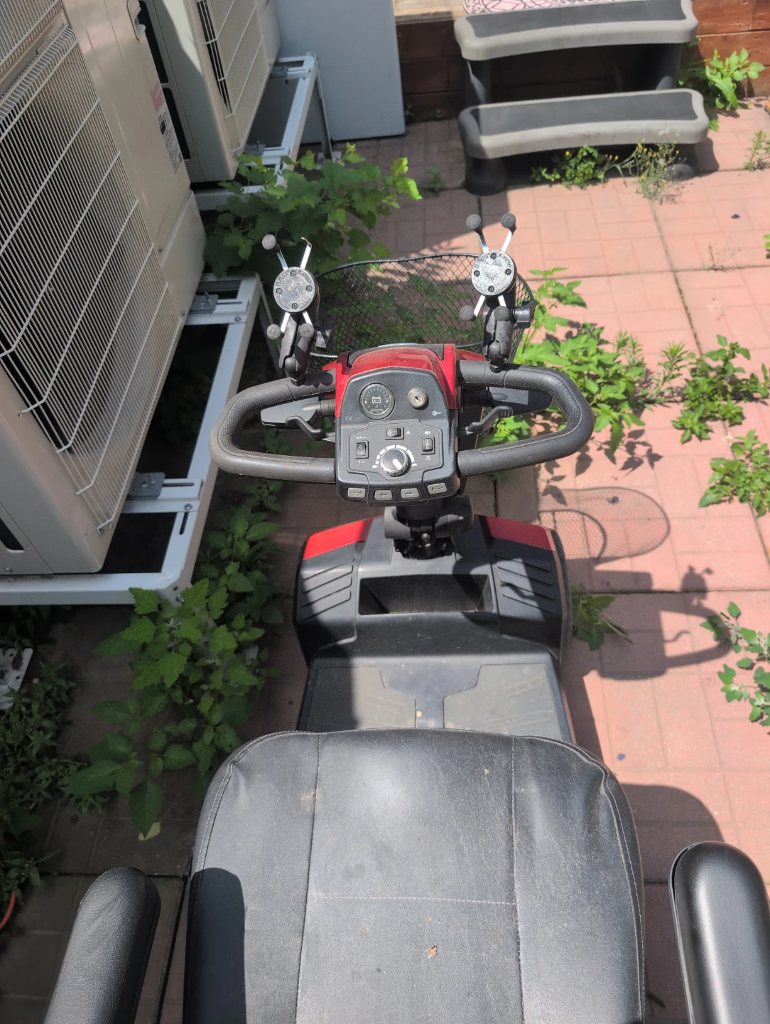 Pride Mobility Scooter , no battery - photo 3