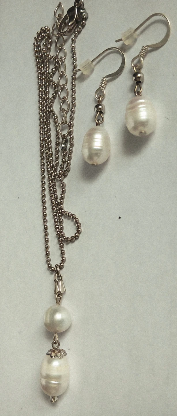 Pearl Necklace and Earring Set - photo 4