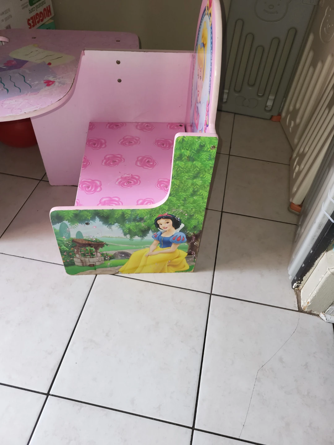 Disney Princess Kids Desk and Chair Set - photo 2