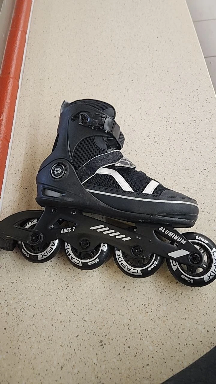 Capix Inline Skates - Size 8 - photo 4
