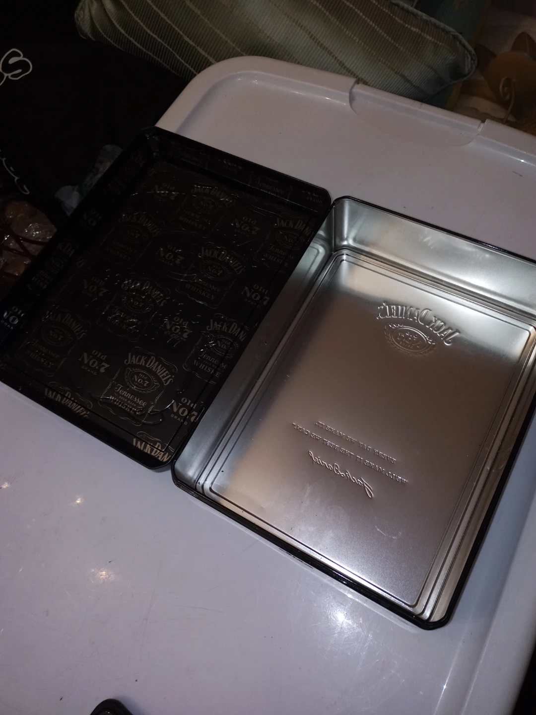 Jack Daniel's Collectible Tin Box - photo 4