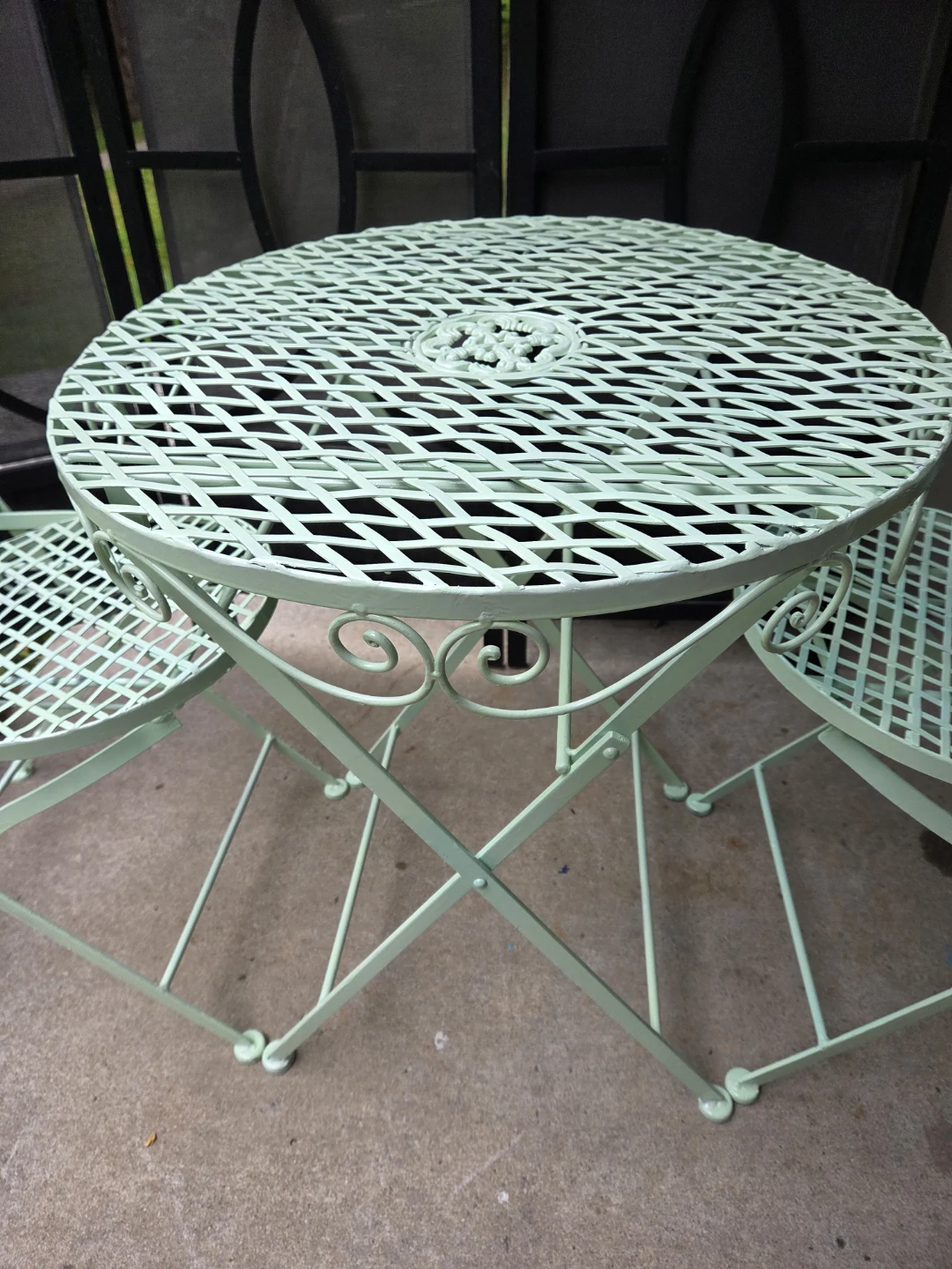 Elegant Mint Green 4pc Folding Iron Bistro Set - photo 5