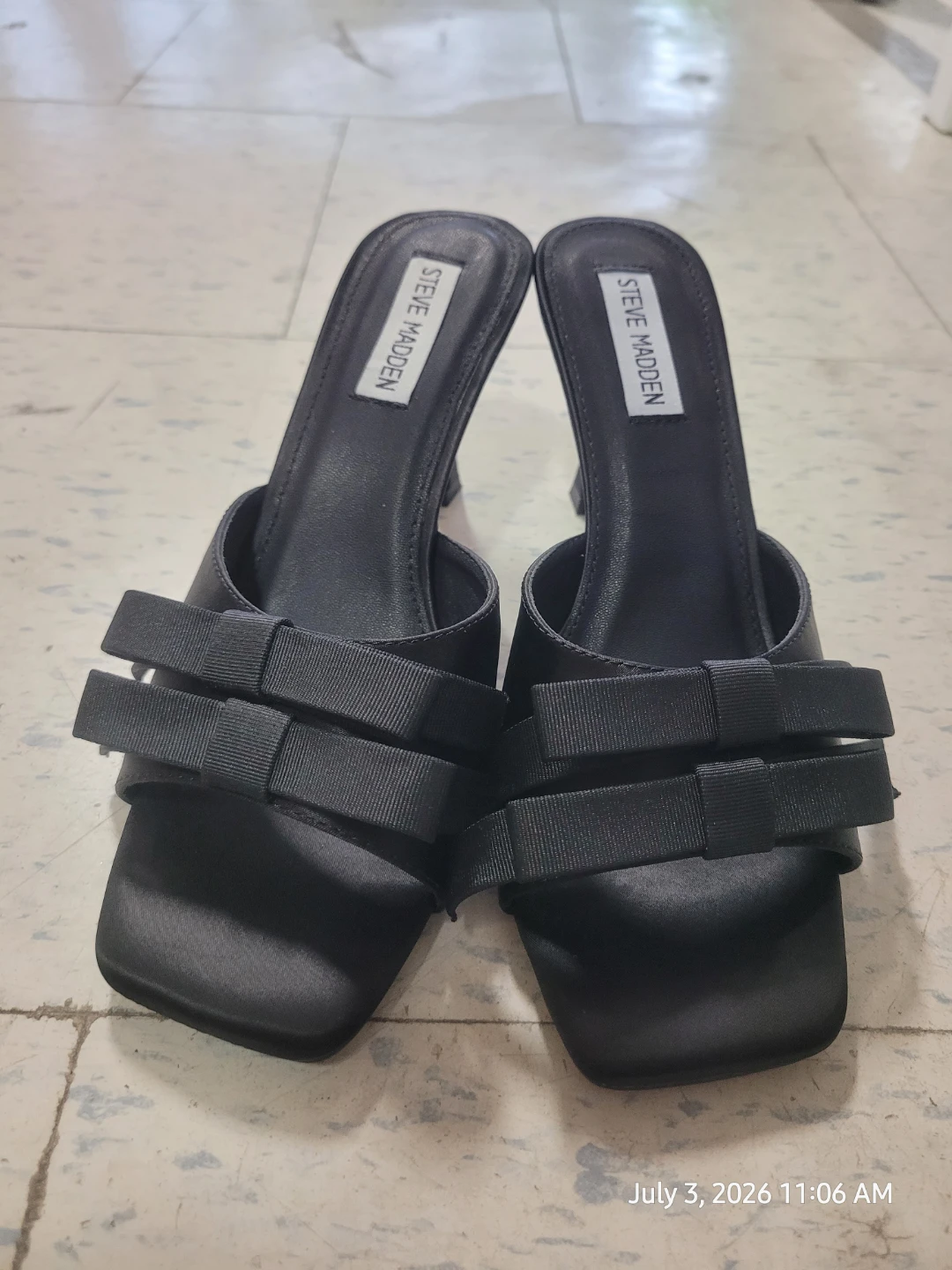 Steve Madden Women's Black Heels with Bows - Size 7.5 - photo 2