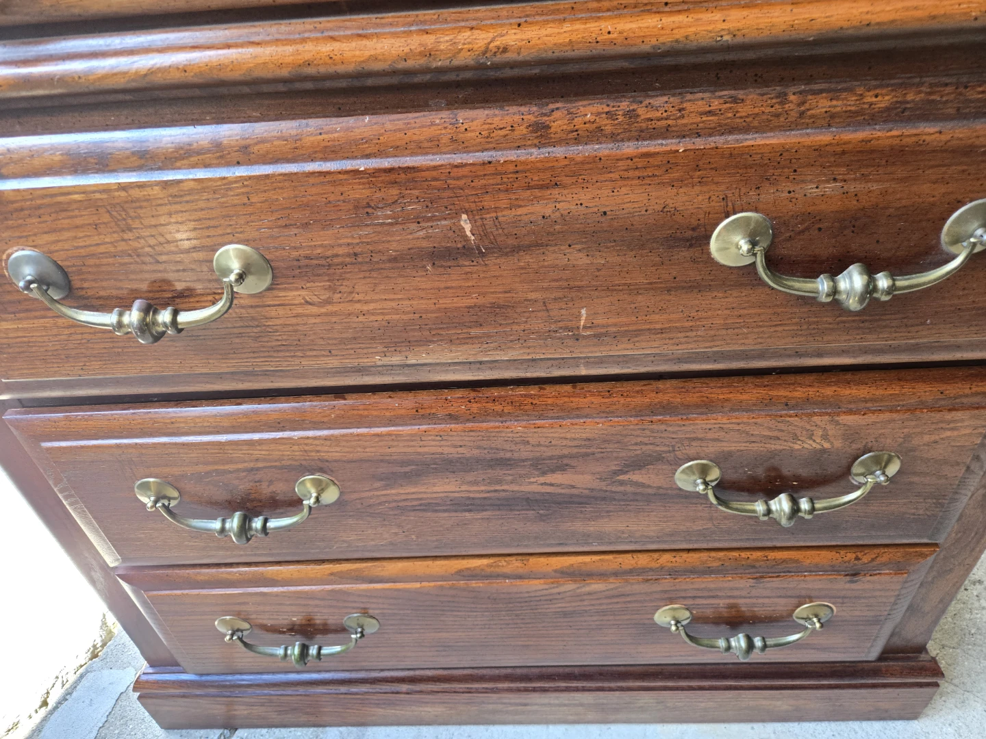 Vintage Lea Furniture 5-Drawer Solid Wood Bedroom Dresser - photo 5