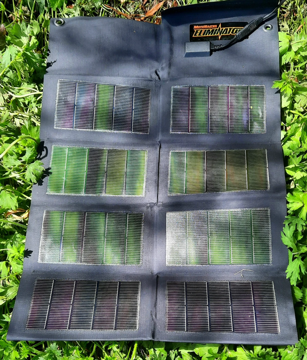 Motomaster Eliminator Solar Panel Charger - photo 4