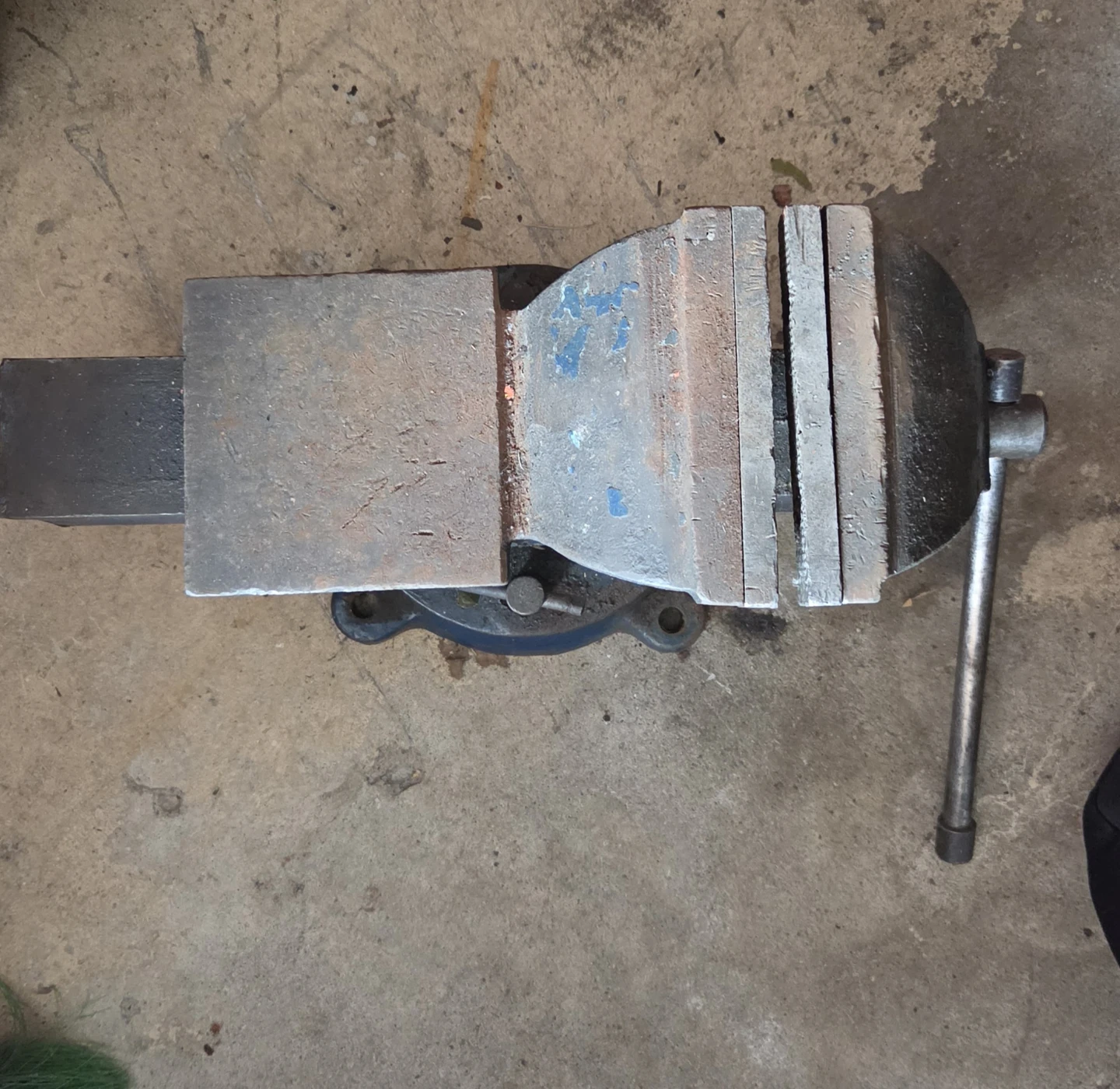 Bench Vise - photo 3