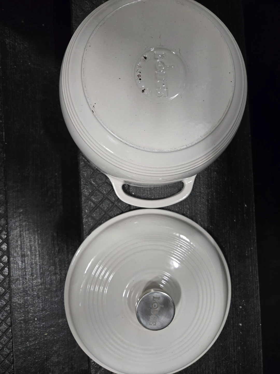 Lodge Enameled Cast Iron Dutch Oven with Lid - White Cream - photo 3