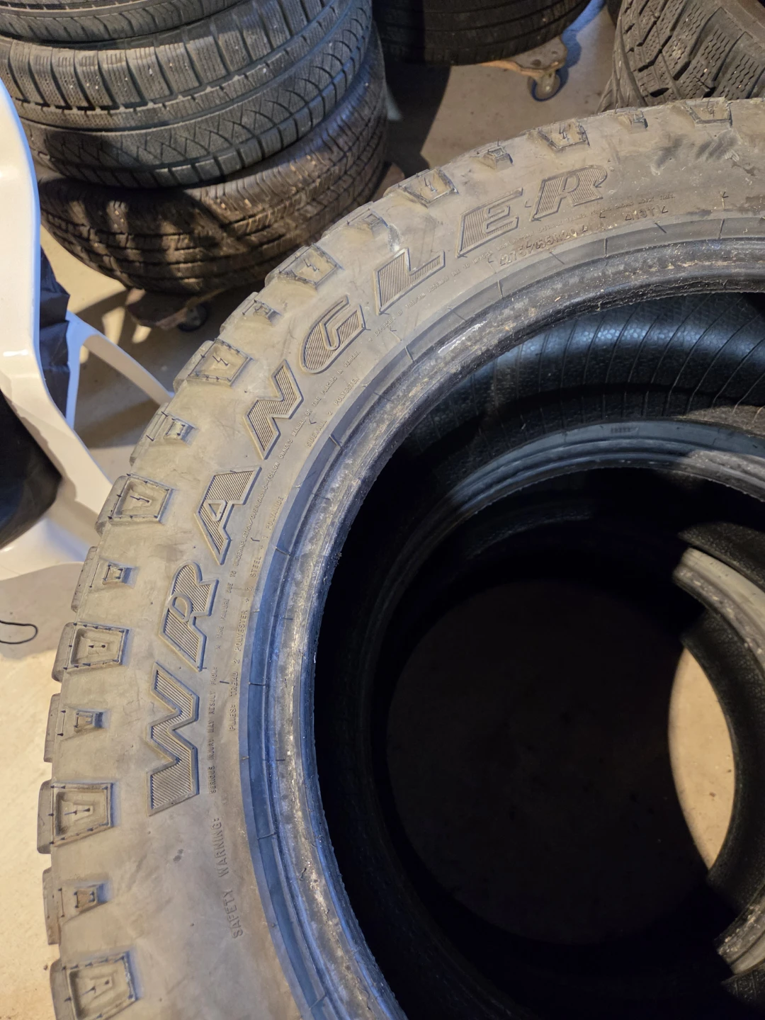 Goodyear Wrangler DuraTrac Tires 275/55R20 - photo 3