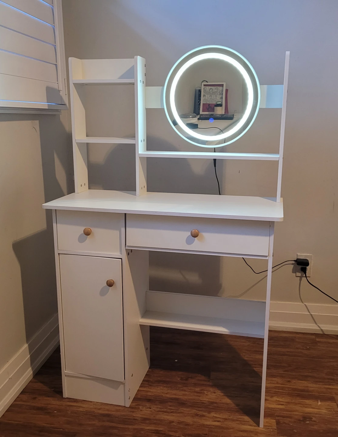 White Vanity Desk with Lighted Mirror - photo 2