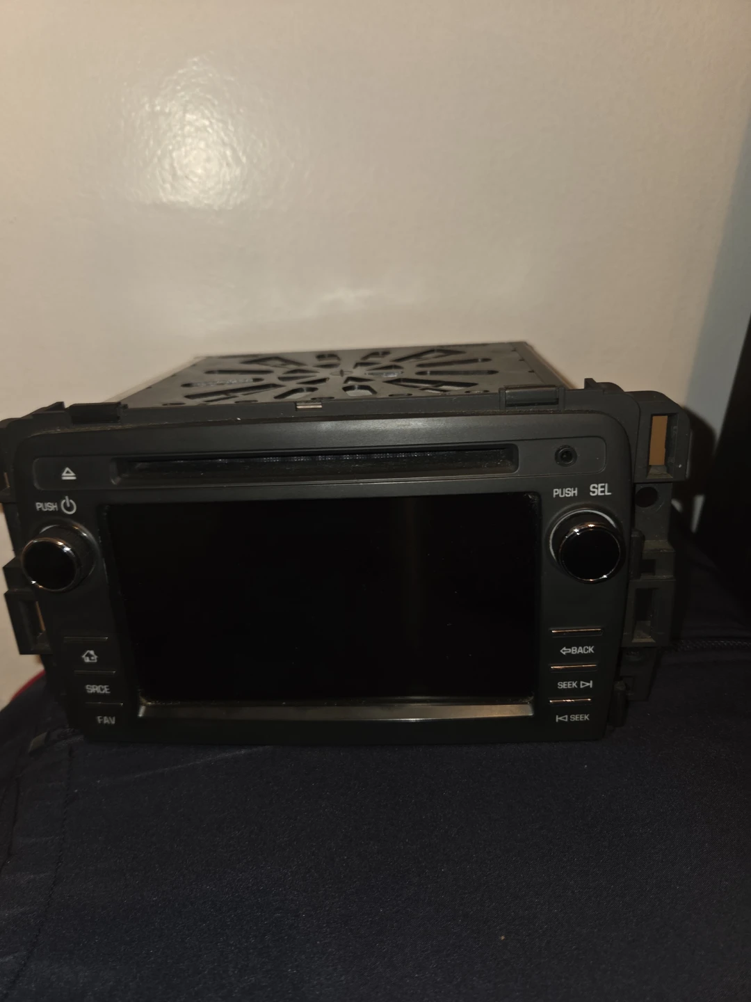 Radio para chevrolet traver 2017