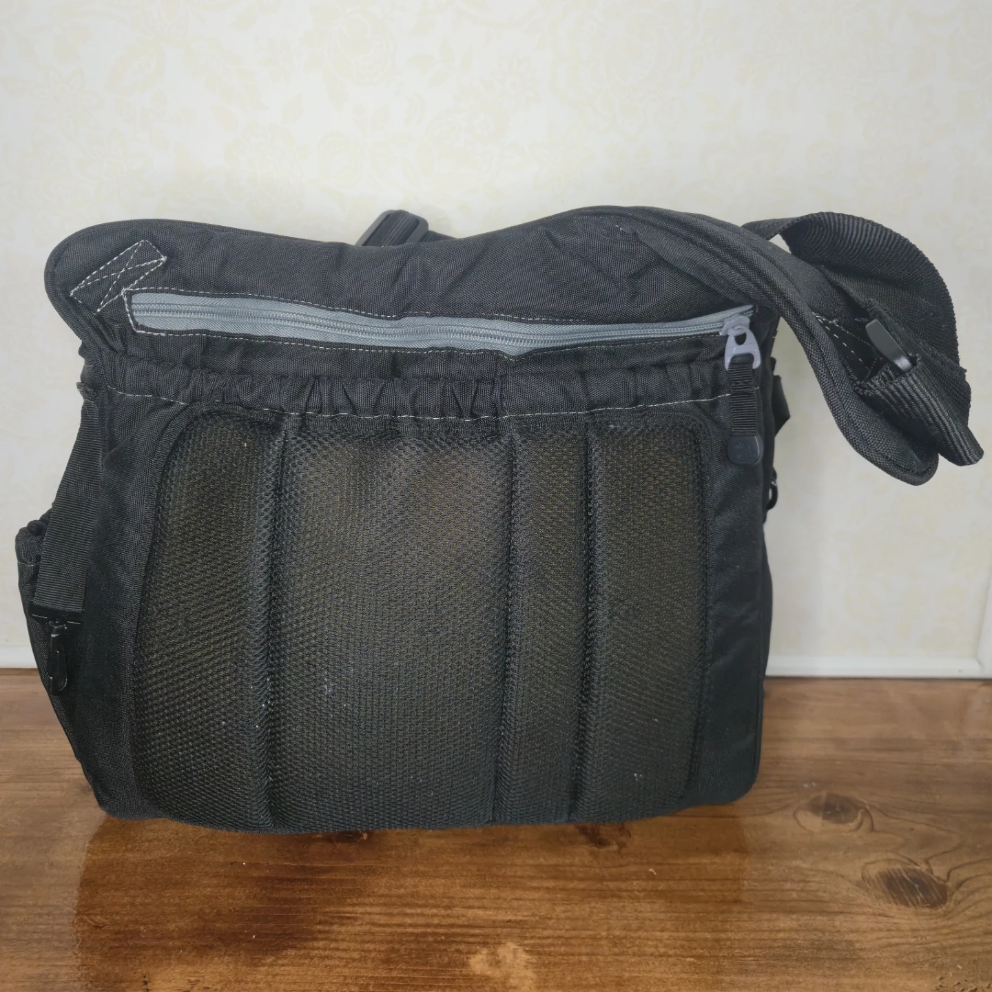 Diaper dude bag - photo 3