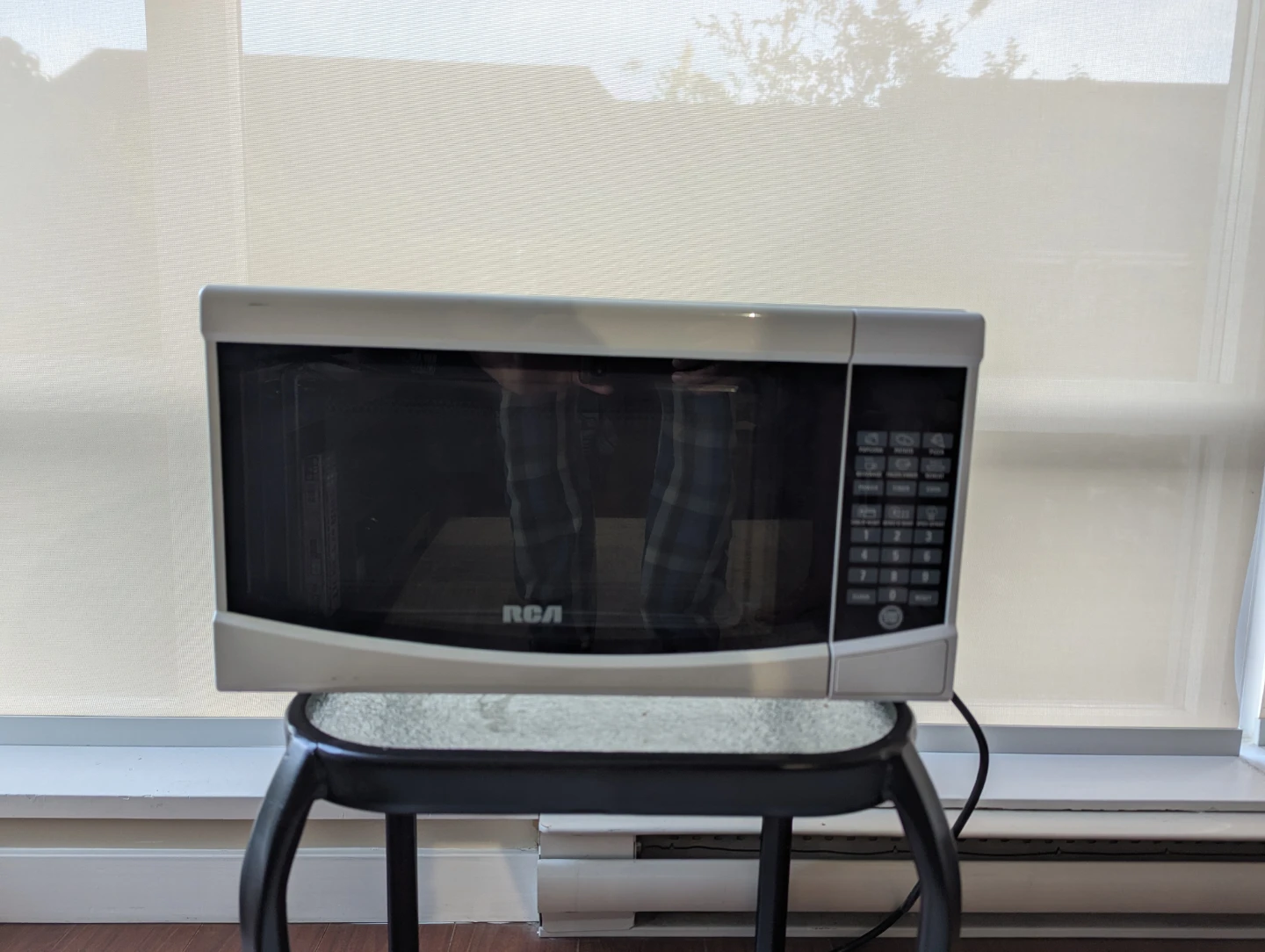 RCA Microwave Oven( without glass plate) - photo 2