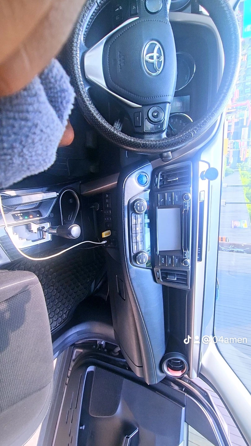 Car - photo 5