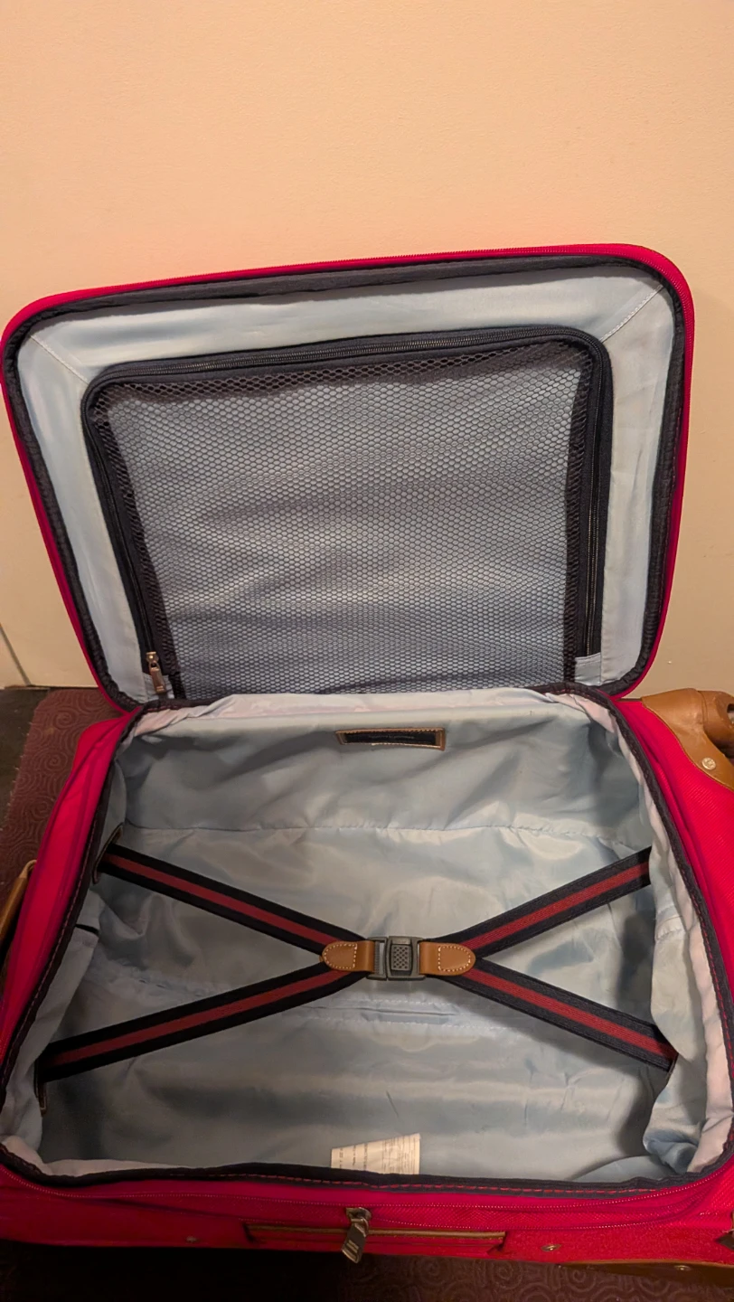 Tommy Hilfiger Red Rolling Carry-on - photo 4