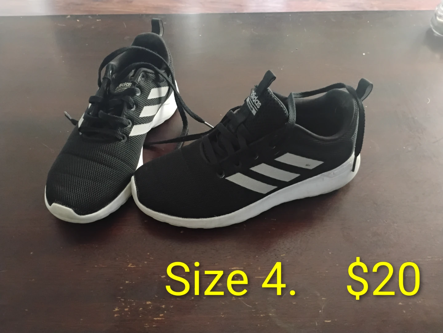 Female Shoes Size 4