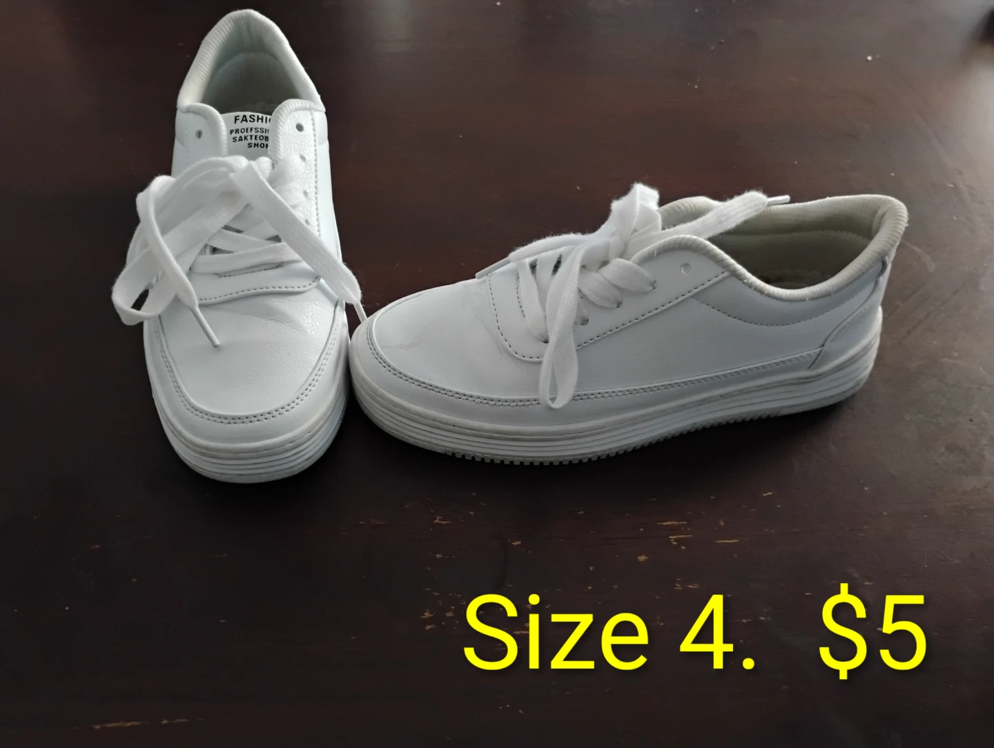 Female Shoes Size 4 - photo 4