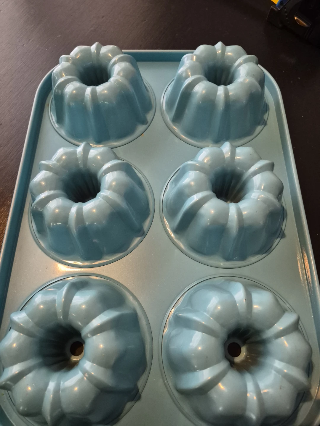 Pampered Chef Bundt Pan - photo 4