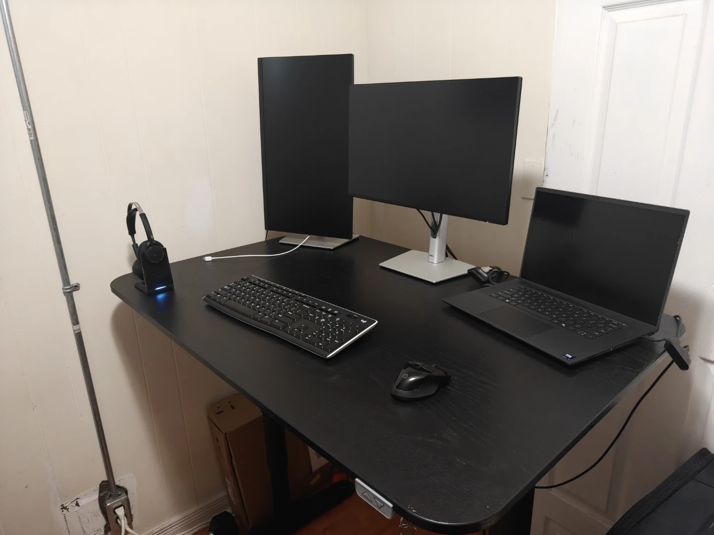 Ikea electric sit-stand desk - photo 2