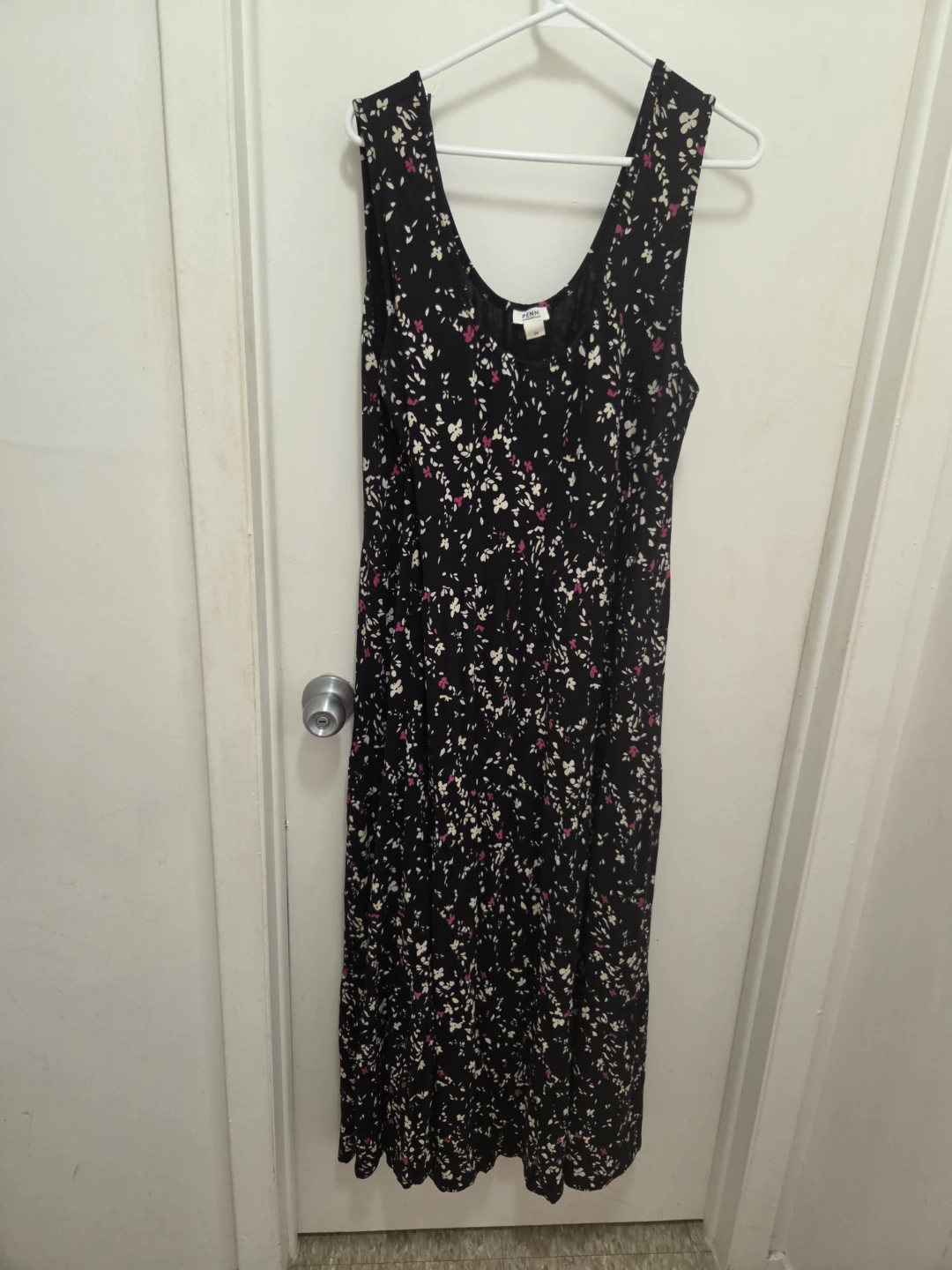Penn. Penningtons Black Floral Maxi Dress - Size 2X