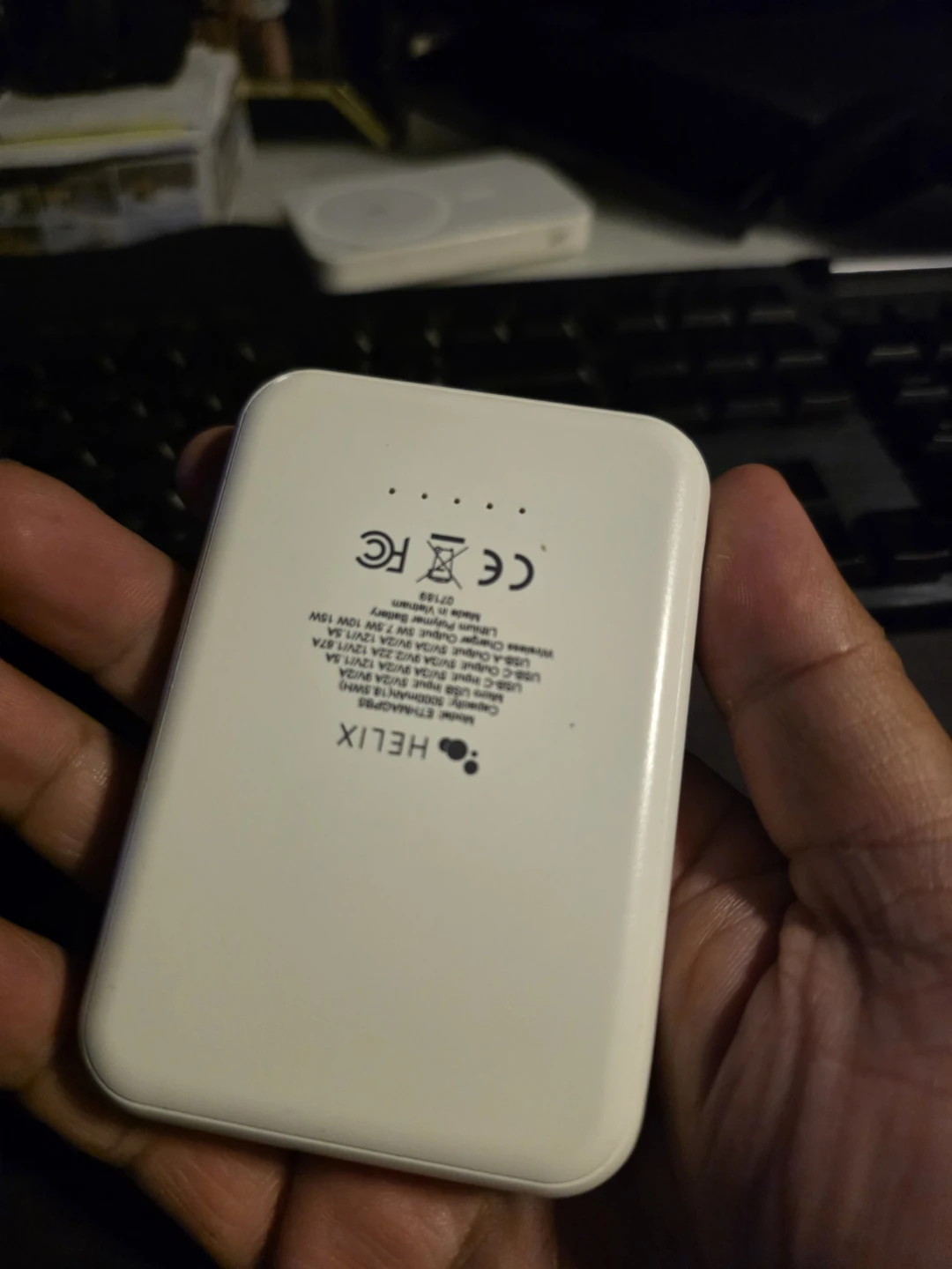 Helix 5000mAh Wireless Power Bank - photo 4