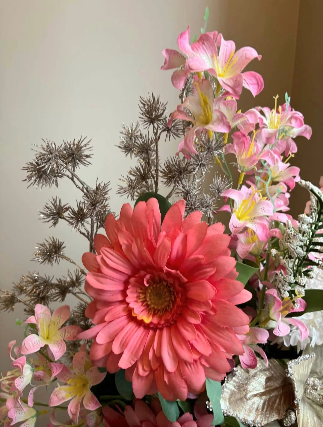 Excellent and Gorgeous artificial flower. - photo 4