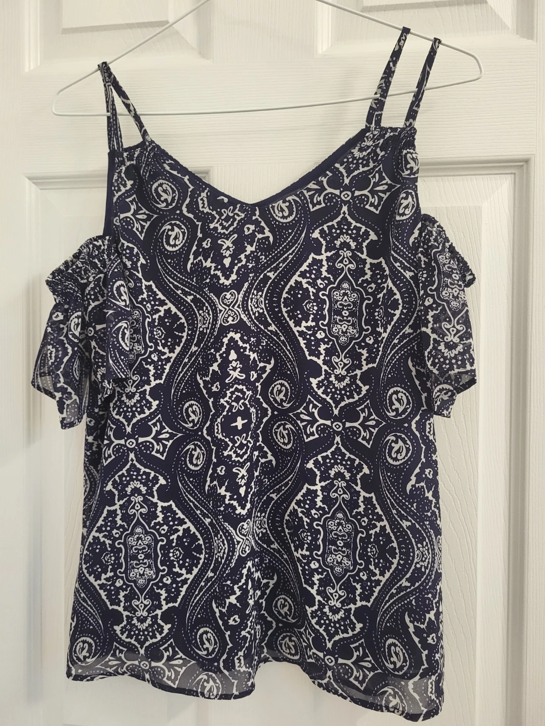 Reitmans Navy Paisley Cold Shoulder Blouse