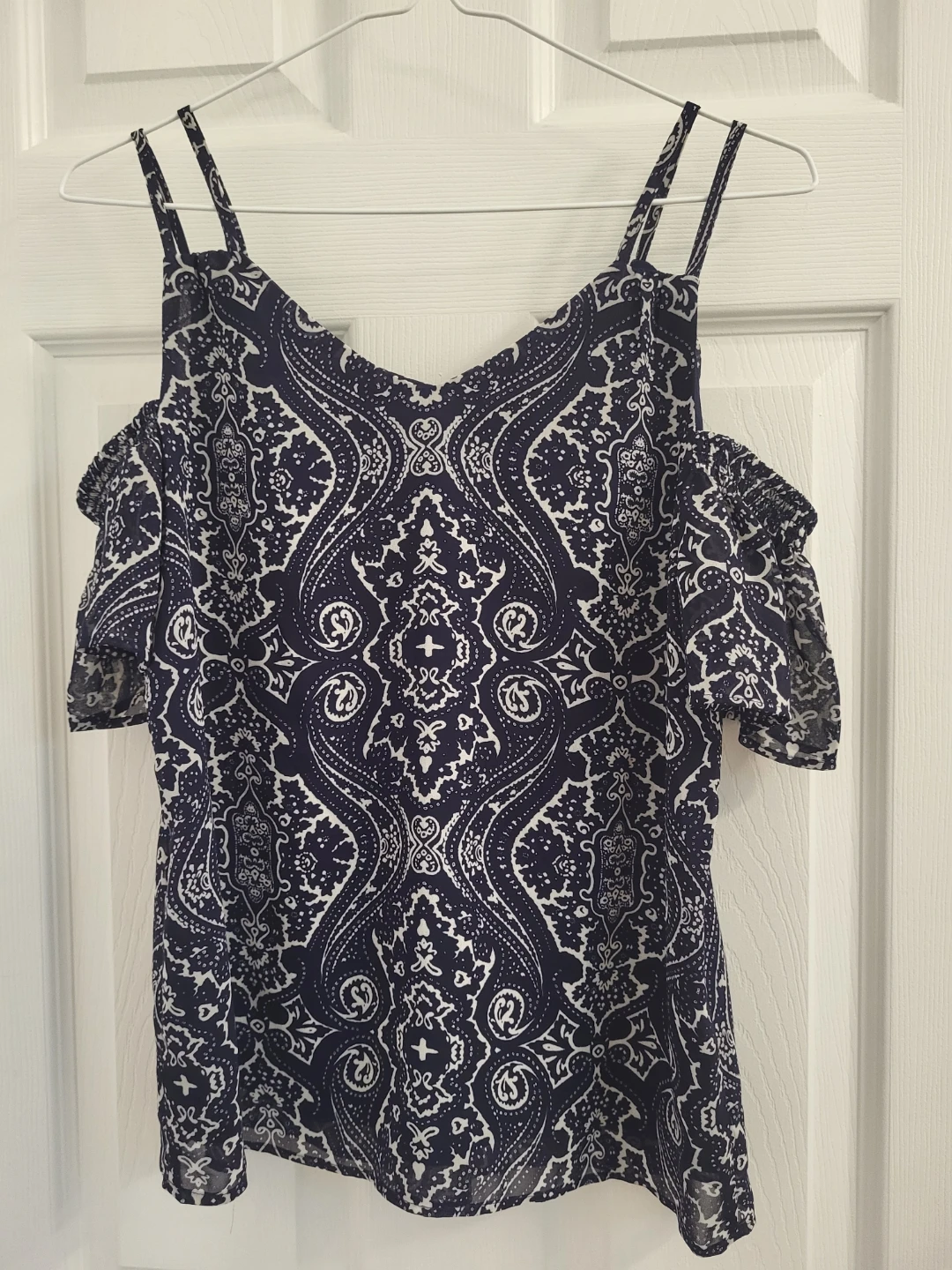 Reitmans Navy Paisley Cold Shoulder Blouse - photo 3