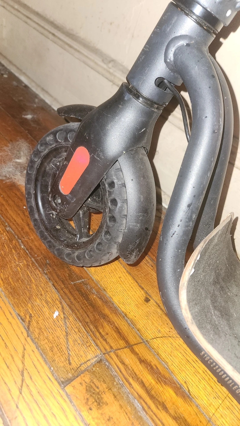 Electric Scooter, Broken For Parts or Repair - photo 2