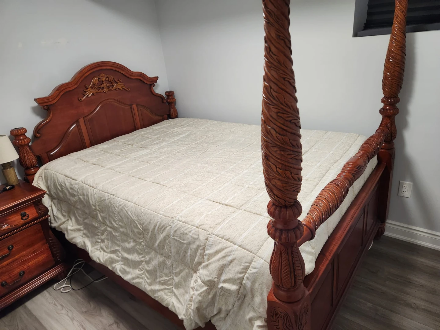 Wooden Four Poster Bed Frame - photo 4