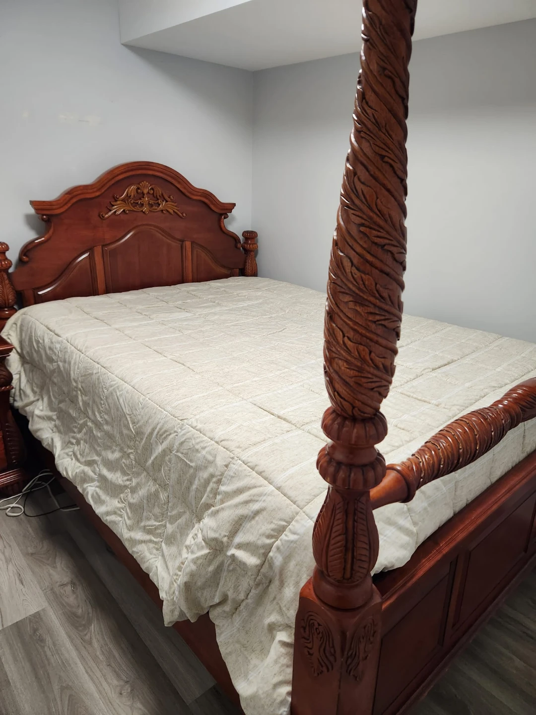 Wooden Four Poster Bed Frame - photo 5