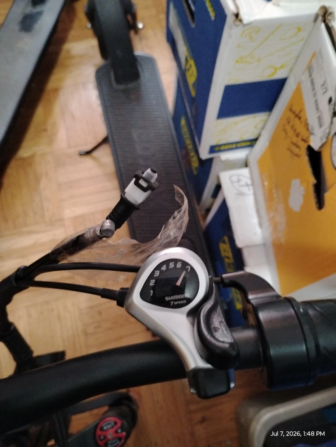 Electric Bike with 7-Speed Shimano Shifter - photo 3